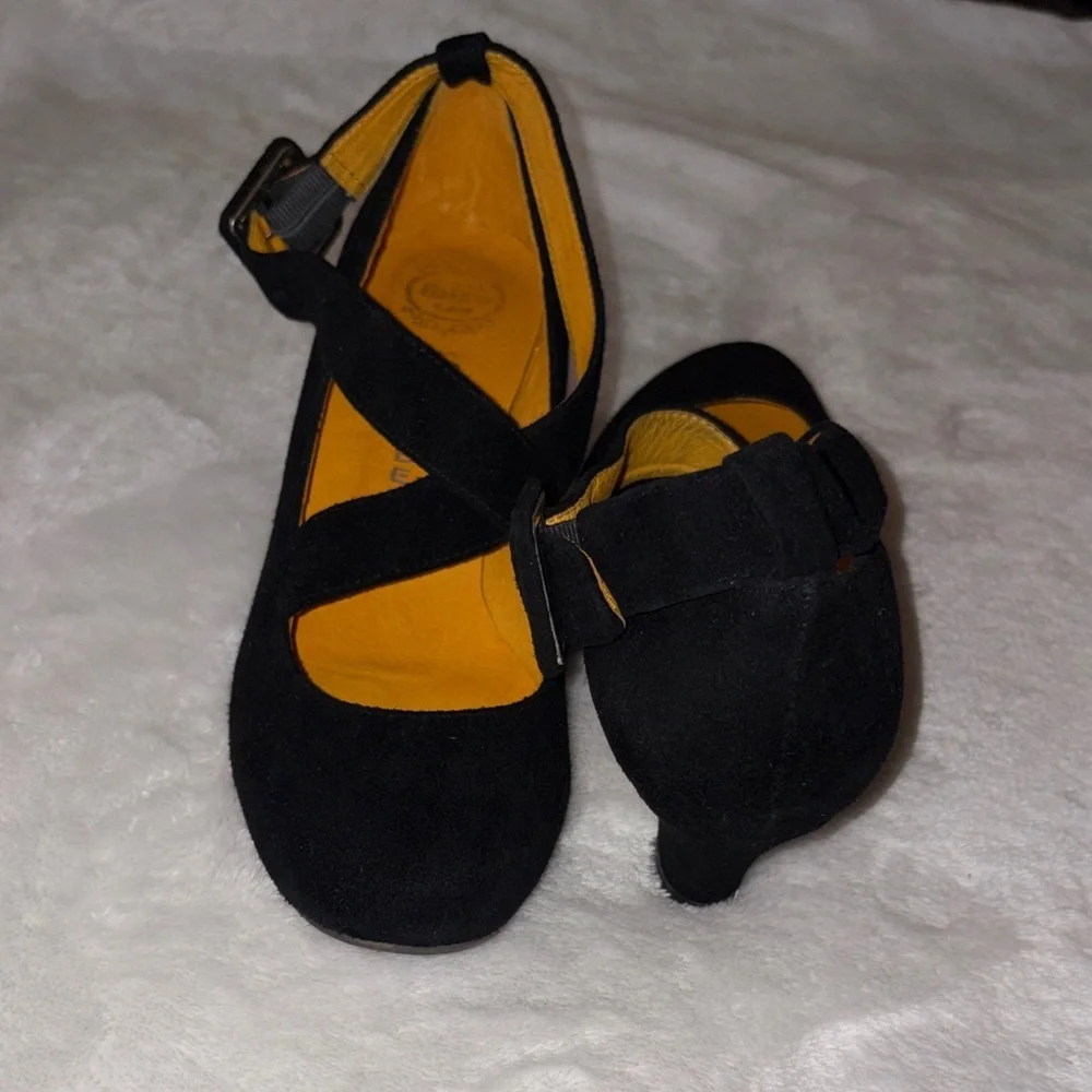 Jeffrey Campbell Women’s Black Suede Easy Mary Jane Heels Gently Loved 8